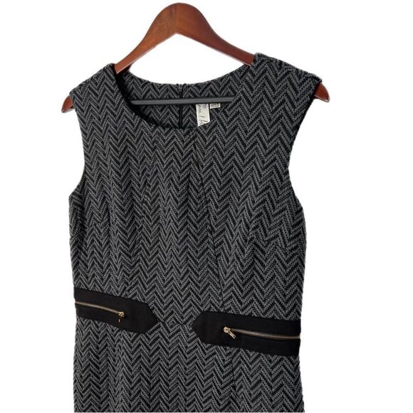 Emma & Michele Sleeveless Zipper Waist Shift Dress - Picture 2 of 6